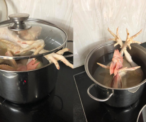 Khổ chủ cầu cứu chuyện luộc gà, dân mạng chỉ thắc mắc về chiếc cổ kỳ lạ