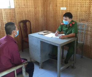 Mâu thuẫn khi mua hoa, một người bị đánh trọng thương