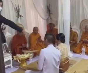 Mẹ chồng 'thay trời hành đạo' giúp con dâu phá đám cưới của con trai và tiểu tam, màn võ chiến khiến dân mạng vô cùng hả hê