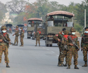 Myanmar cảnh báo người biểu tình có thể 'mất mạng'