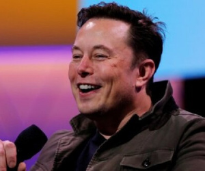 Elon Musk mất 15 tỷ USD trong một đêm