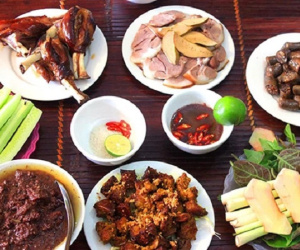 Những bữa ăn thịnh soạn, khoái khẩu, ngọt miệng đang 'phá nát' lá gan của người Việt