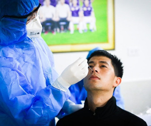 Chuyên gia muốn ĐT Việt Nam sớm được tiêm vaccine Covid-19