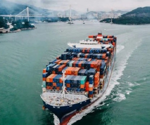Việt Nam xuất siêu gần 3 tỷ USD trong hơn 1 tháng đầu năm