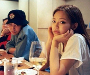 G-Dragon - Jennie không hề che giấu chuyện hẹn hò, hé lộ lý do công ty không thừa nhận mối quan hệ