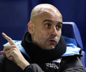 Pep Guardiola chỉ trích gay gắt việc cầu thủ để lộ thông tin của đội