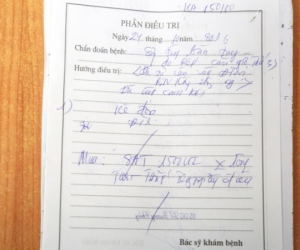 Vì sao bác sĩ viết chữ xấu?