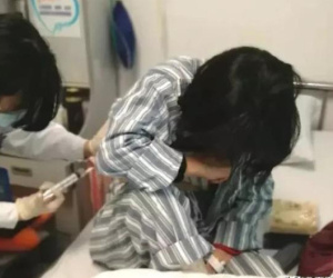 Cô gái 26 tuổi bị ung thư cổ tử cung vì không nghe lời mẹ, nhất quyết cưới 'tra nam'