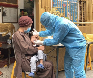 TP.HCM: 55 người ở một ngôi chùa, bao gồm trẻ nhỏ được lấy mẫu xét nghiệm COVID-19