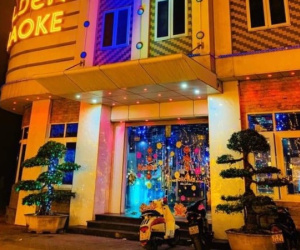 Gần 100 thanh niên tụ tập hát ‘chui’, sử dụng, mua bán ma túy