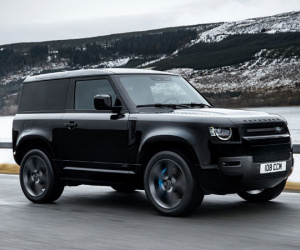 Land Rover Defender V8 mới: Mạnh mẽ trên mọi địa hình