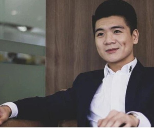 Chân dung 'đại thiếu gia' nhà Bầu Hiển: Tự lập từ nhỏ, vừa qua tuổi 30 đã làm quản lý cấp cao của ngân hàng và Tập đoàn T&T, kiêm luôn chức chủ tịch công ty tài chính