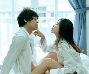 Về phòng ngủ, đàn ông luôn khoanh những 'vùng cấm' riêng này, nếu bạn cố tình "xâm phạm" sẽ rất dễ bị chàng bật 'chế độ xanh lá'