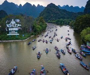 Hà Nội xem xét mở cửa trở lại chùa Hương và các di tích, cơ sở tôn giáo