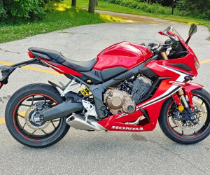 Honda CBR650R bản nâng cấp giá 254 triệu đồng
