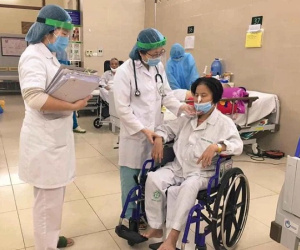 Bộ Y tế 'tuýt còi', yêu cầu Bệnh viện Bạch Mai không được tăng giá khám chữa bệnh