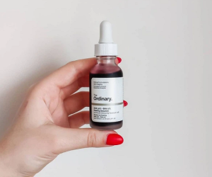 Bác sĩ review chân thực 4 món skincare chị em cứ kháo nhau dùng bấy lâu nay: Liệu có tốt như lời đồn?