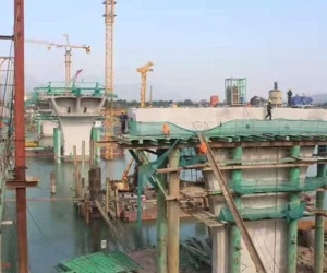Công nhân tử vong thương tâm khi bình oxy phát nổ tại công trường cầu Hoà Bình 2