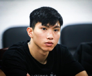 Vì sao Văn Hậu phải trải qua cuộc hội chẩn chấn thương chưa từng có tiền lệ?