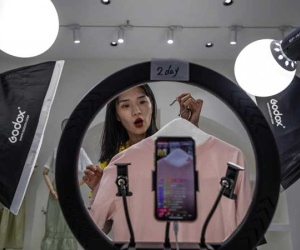 Livestream bán hàng và những bí mật 'gian lận' chỉ người trong giới mới biết