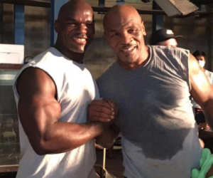 Sức mạnh khủng khiếp của võ sĩ đệ nhất Hồng Kông, có ngoại hình giống hệt Mike Tyson