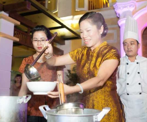 Bà chủ Quán ăn Ngon: 'Coi khách hàng là thượng đế - vì tiền phải chiều, là quan điểm cổ rồi'