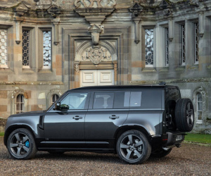Land Rover Defender giành giải Mẫu xe phụ nữ yêu thích nhất thế giới năm 2021