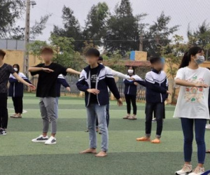 Một trường THPT phải tạm dừng dạy khối 12 vì lơ là phòng chống dịch