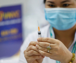 5 người bị phản ứng phụ sau tiêm vaccine Covid-19