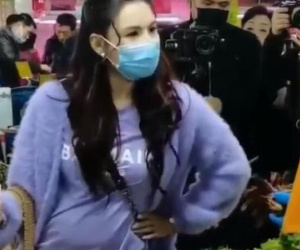 Trương Bá Chi lộ vòng 2 bất thường giữa tin đồn tái hợp Tạ Đình Phong, phải chăng mang thai lần nữa với chồng cũ?
