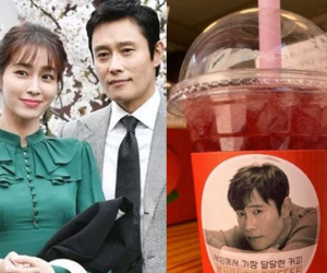 Ông xã Lee Byung Hun bị đàn em 'thả thính' công khai, Lee Min Jung vào tận trang cá nhân 'dằn mặt'