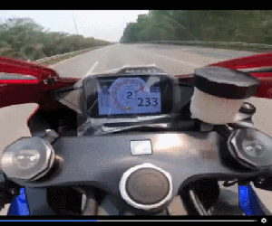 Hà Nội: Xác minh tài xế cố tình che biển số phóng gần 300km/h trên Đại lộ Thăng Long