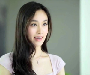 Hàng xóm vẫn luôn tỏ ra thân thiết như chị em, nhưng 1 lần chồng vắng nhà, vợ phát hiện sự giả dối của cô ta nhờ giỏ hoa quả