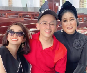 NS Hồng Vân kể những ngày làm việc cuối đời của chuyên gia make up Minh Lộc, xót xa chi tiết liên quan đến mẹ ruột