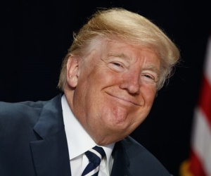 Cựu Tổng thống Trump: ‘Không có tôi thì còn lâu mới có vaccine’