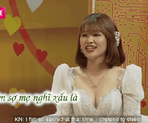 Vợ chồng son: Lét lút chui vào phòng người yêu định 'hôn một cái', nam thanh niên bị mẹ bắt tại trận khiến cô gái chỉ biết nằm im chịu mắng