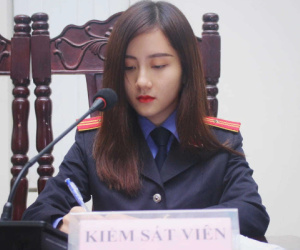 Nữ sinh 9x ngồi ghế Kiểm sát viên gây thương nhớ vì nhan sắc xinh đẹp, soi ra thành tích càng đáng nể hơn nữa