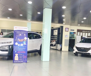 Ô tô giảm giá kịch sàn vẫn vắng khách