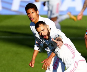 Benzema lập cú đúp, Real Madrid lội ngược dòng phút cuối