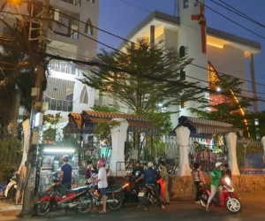 TP.HCM: Thiếu niên 15 tuổi rơi lầu tử vong trong khuôn viên giáo xứ
