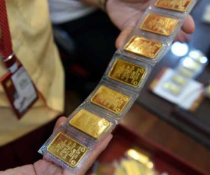 Giá vàng trong nước tiếp tục neo ở mức cao, gần 56 triệu đồng/lượng