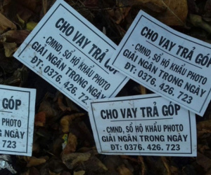Hai đối tượng rải tờ rơi, cho vay nặng lãi bị khởi tố