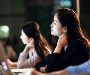 Phụ nữ Trung Quốc bị yêu cầu thử thai, khai báo số người yêu cũ khi xin việc