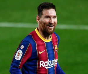 Messi tạo cột mốc lịch sử trong ngày lập cú đúp siêu phẩm