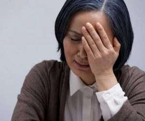 Bị mẹ chồng chê bai chuyện thấp bé, xét nét việc chi tiêu, đi chợ về, nàng dâu thấy bà khóc thảm thiết và xót lòng với lí do đằng sau!