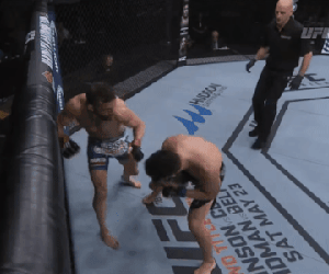 [Điểm nhấn võ thuật] Võ sĩ gốc Việt hạ knock-out chiến binh người Thổ trong trận ra mắt UFC