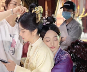 Cẩm tâm tựa ngọc: Hé lộ quan hệ của Đàm Tùng Vận - Hà Hoằng San, tưởng ghét nhau lắm cho đến khi thấy ảnh này
