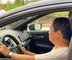 Người già có nên tự lái xe ra đường?