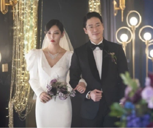 Cuộc chiến thượng lưu tập 9: Seo Jin và Ju Dan Tae chính thức cưới nhau nhưng mặt cô giáo như... đưa đám
