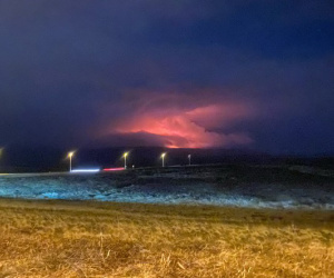 Video: Núi lừa Iceland phun trào dữ dội sau 6000 năm, cảnh báo thiên tai chưa từng có